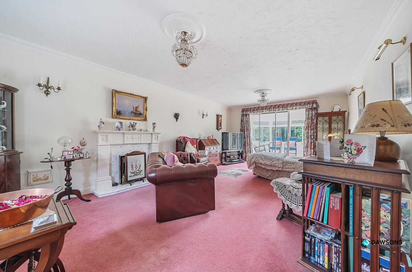 Ffordd Draenen Ddu, West Cross, Swansea, SA3 5RP